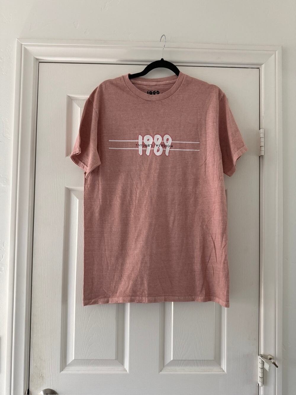 taylor swift 1989 tour pink band tee women size medium